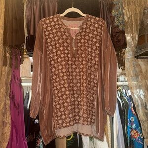 Johnny Was Blush Velvet Top Tunic Medieval Roses Oversized XS Blouse